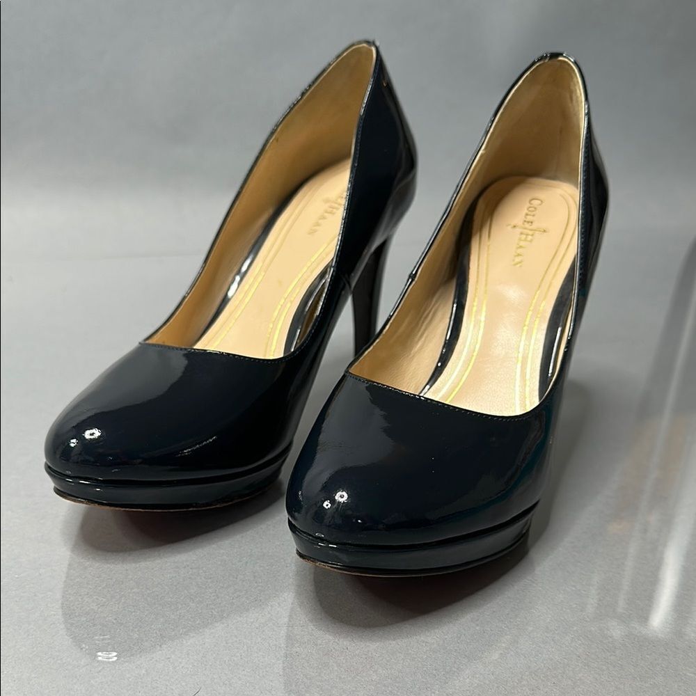 Cole Haan | Navy Blue | Patent Leather Pumps | Size 8.5 | Nike Air Sole (A-1525) - Picture 5 of 16